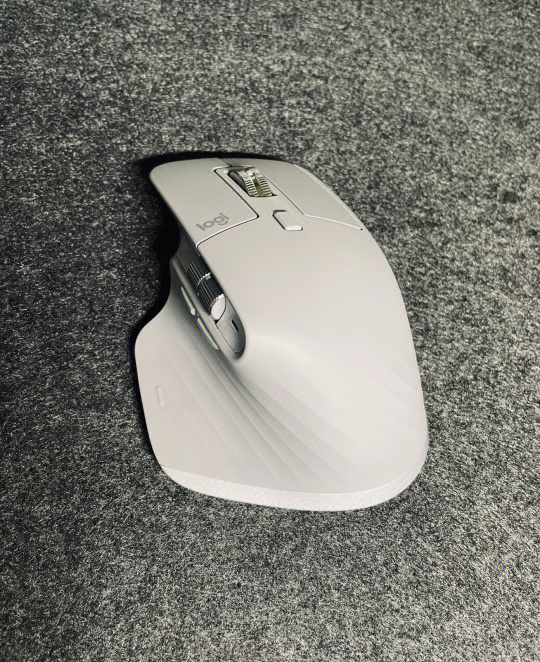 最新羅技鼠標，科技先鋒，極致體驗