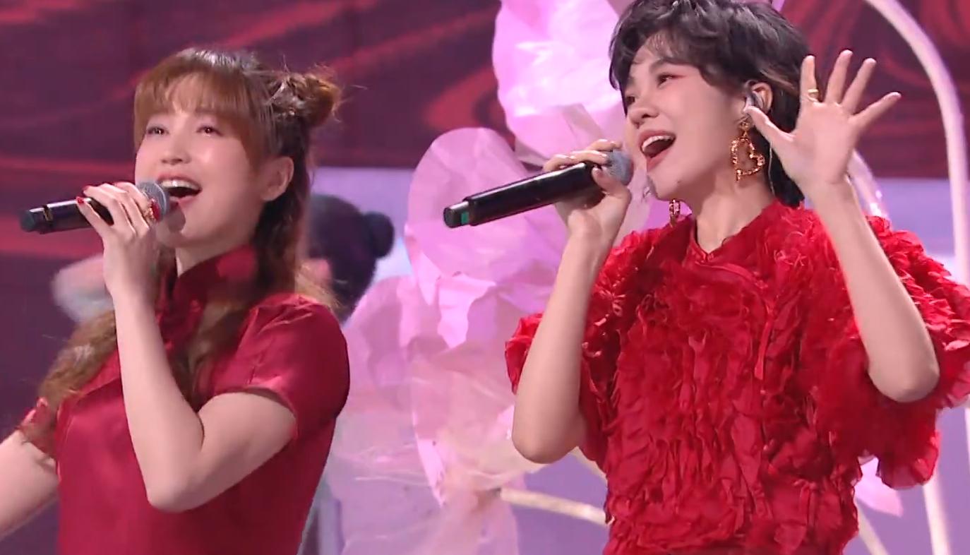 何炅最新照片，自然之旅的心靈探索，尋找平和寧靜的旅程