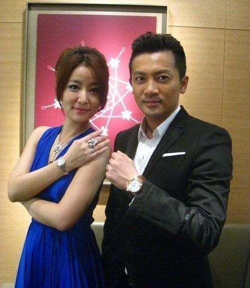 蘇有朋女友最新動(dòng)態(tài)曝光，甜蜜戀情再添新篇章???