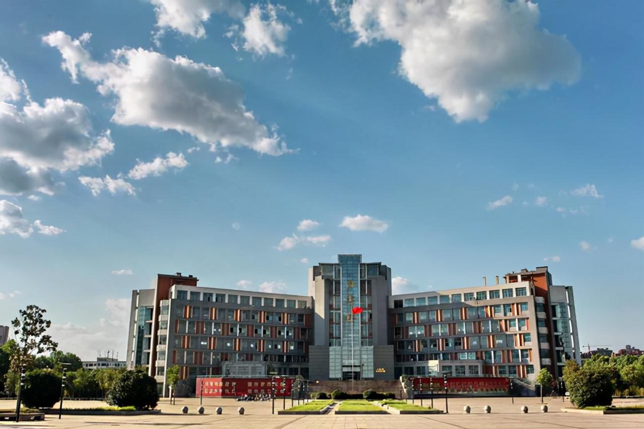 河南高校發(fā)展砥礪前行，開(kāi)啟成就夢(mèng)想新篇章