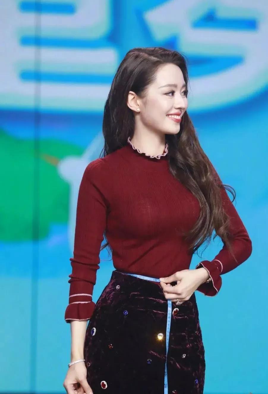 最新女星視頻，星光變化中的自信與成就力量