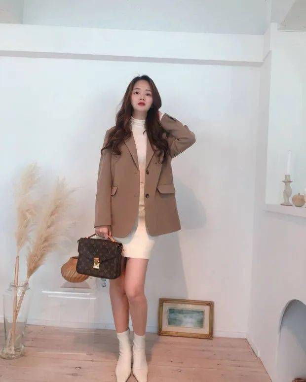 韓國新晉女主播作品探秘與欣賞，領(lǐng)略精彩瞬間