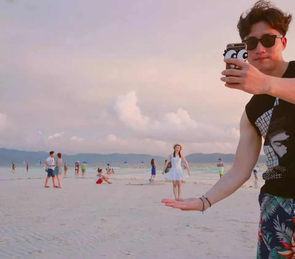 定格甜蜜時(shí)光，旅行情侶照記錄時(shí)代愛(ài)情印記