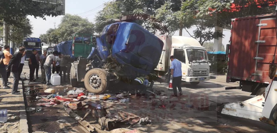 唐山車(chē)禍最新進(jìn)展，今日事故更新????悲痛消息持續更新中
