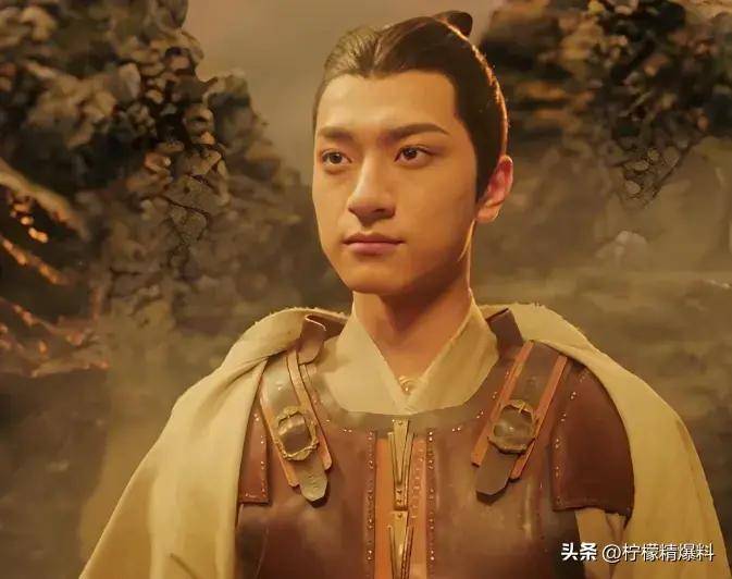 最新搞笑丑男大盤(pán)點(diǎn)，日常笑料背后的真摯友情故事