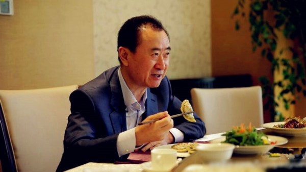 王健林引領(lǐng)科技革新，重塑生活體驗，科技巨擘展望未來(lái)新篇章