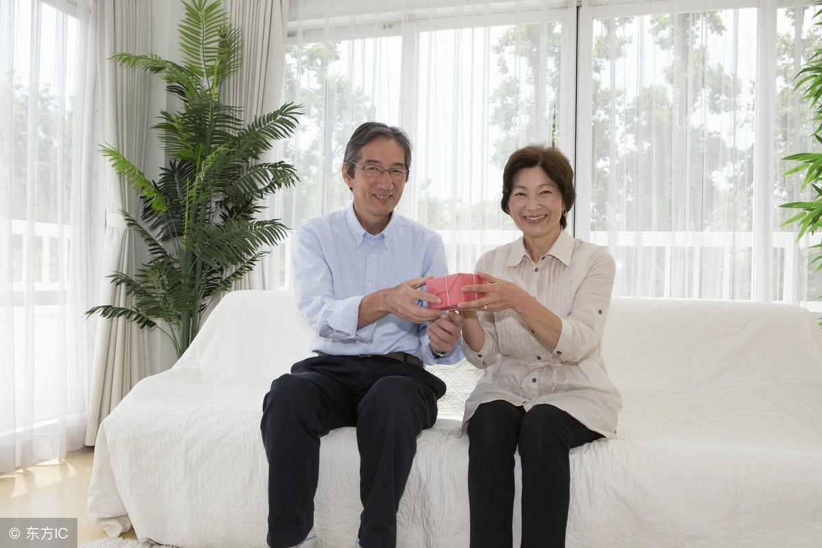 最新挖雞眼視頻，小巷深處的獨特挖雞眼之旅探索