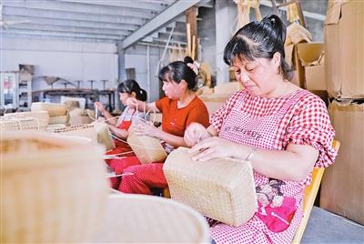 安吉小巷深處的隱藏版特色小店驚艷亮相，最新新聞報道