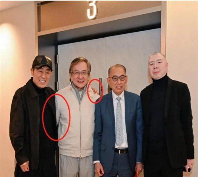 成龍最新動(dòng)態(tài)揭秘，小巷深處的驚喜探索之旅（2025年）