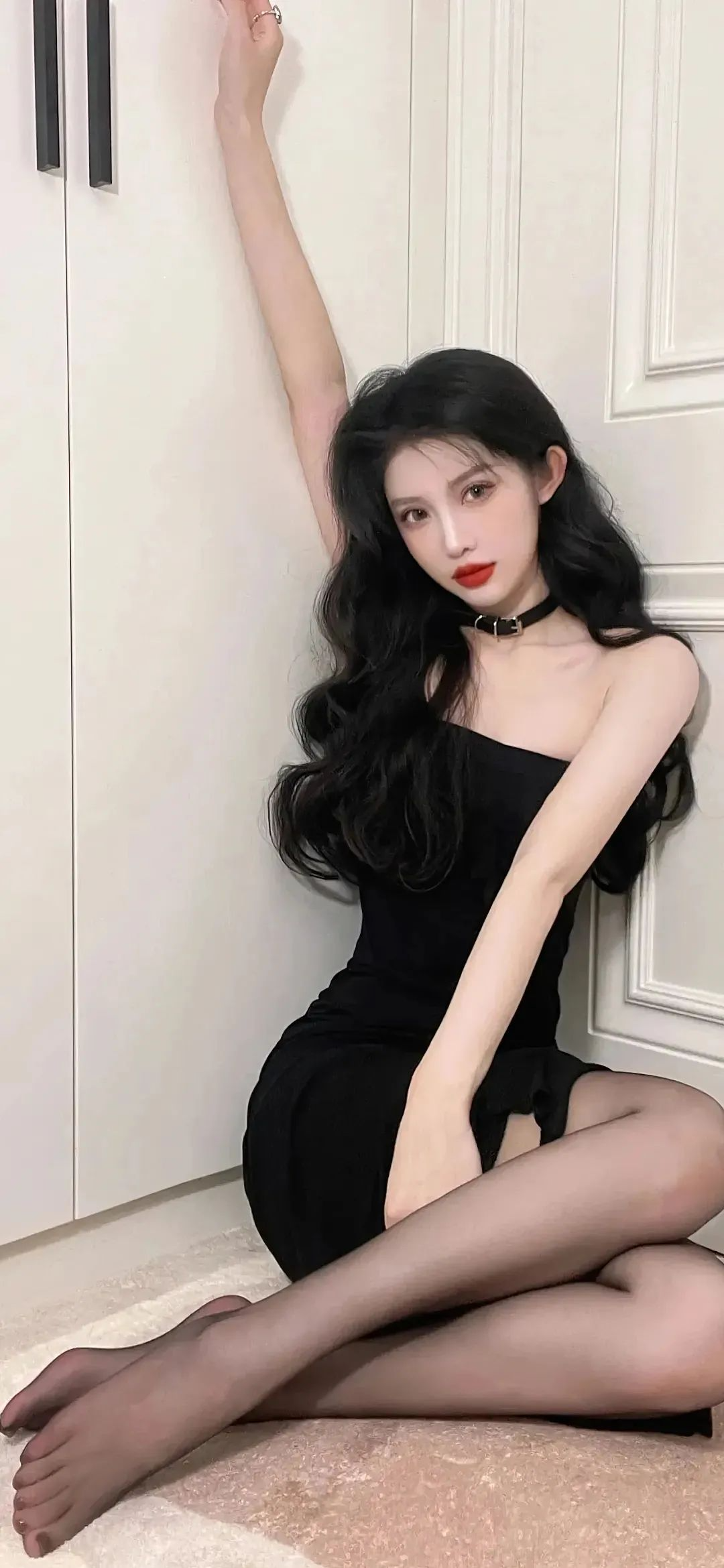 時(shí)尚美女圖片精選，最新潮流盡收眼底