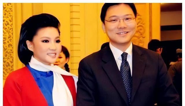 美國回國之旅，家的溫馨與友情奇遇的交織