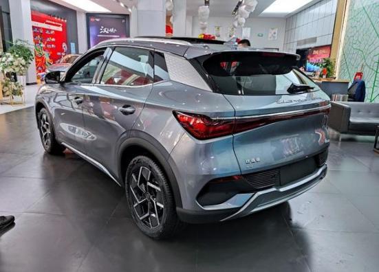 比亞迪電車(chē)最新動(dòng)態(tài)引領(lǐng)行業(yè)革新風(fēng)暴！