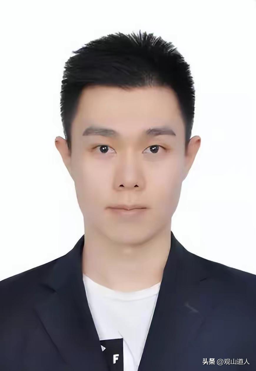 北大女生時(shí)尚搭配與技能提升，最新時(shí)尚包款指南